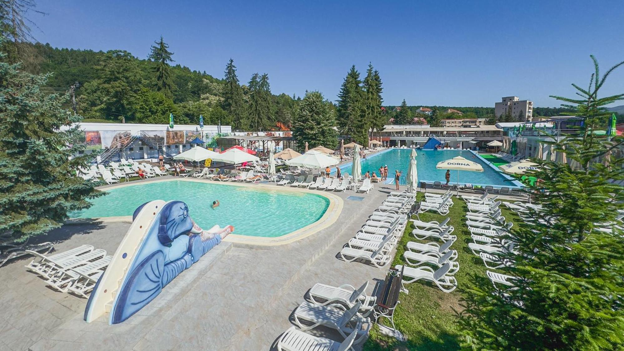 Apartament Cristian Geoagiu Bai Bagian luar foto